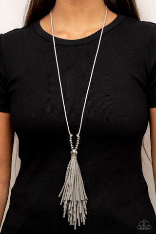 Paparazzi Accessories A Clean Sweep - Silver