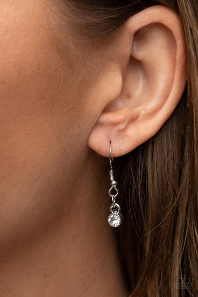 Paparazzi Accessories Modest Masterpiece - Green